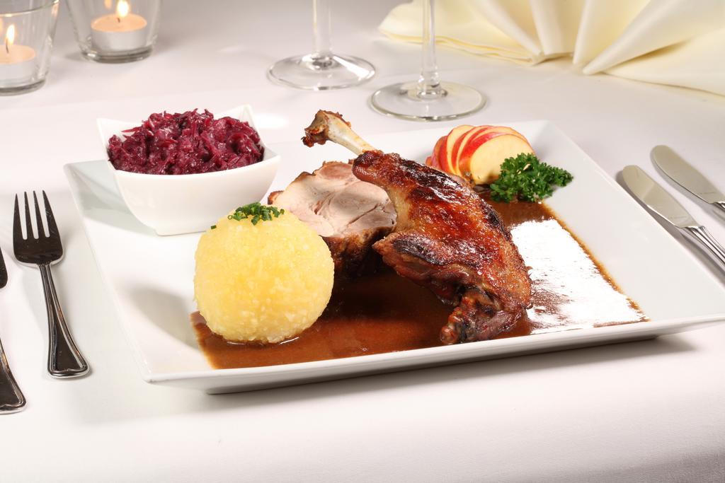 Gasthaus Schwan Риденбург Екстериор снимка